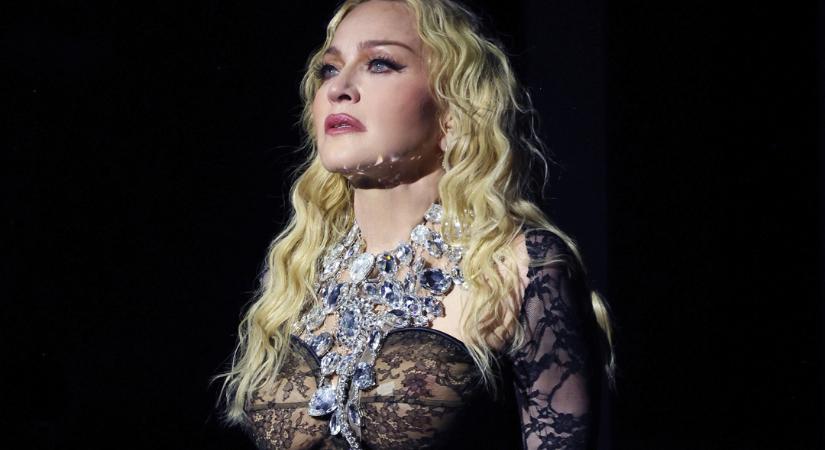 Madonna és fiatal szerelme édesen andalogtak Olaszországban