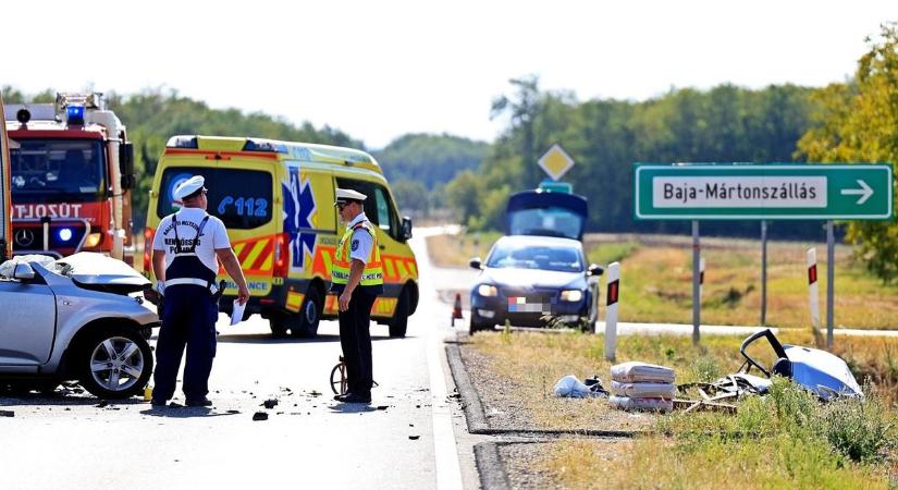 Tragikus balesethez is riasztották a tűzoltókat Bács-Kiskunban