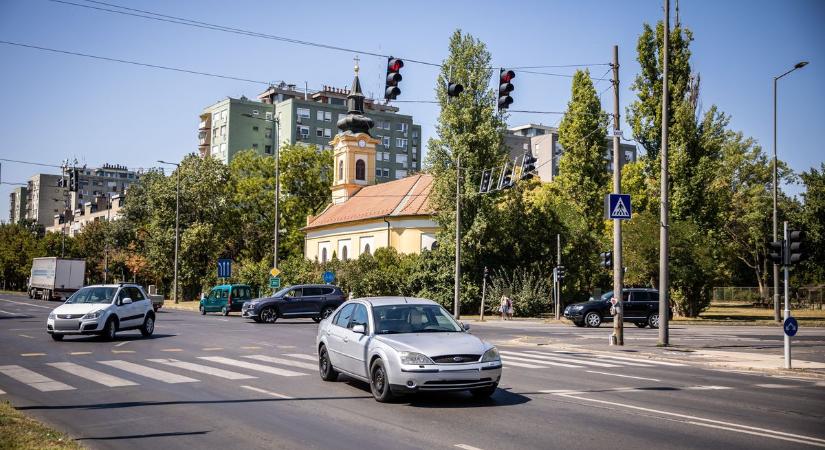 Ezért nem működik mindig a jelzőlámpa a Bartók és a Petőfi kereszteződésében