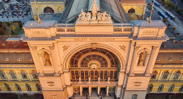 Kultfilmet is vetítenek a Keleti pályaudvar megnyitásának 140. évfordulója alkalmából