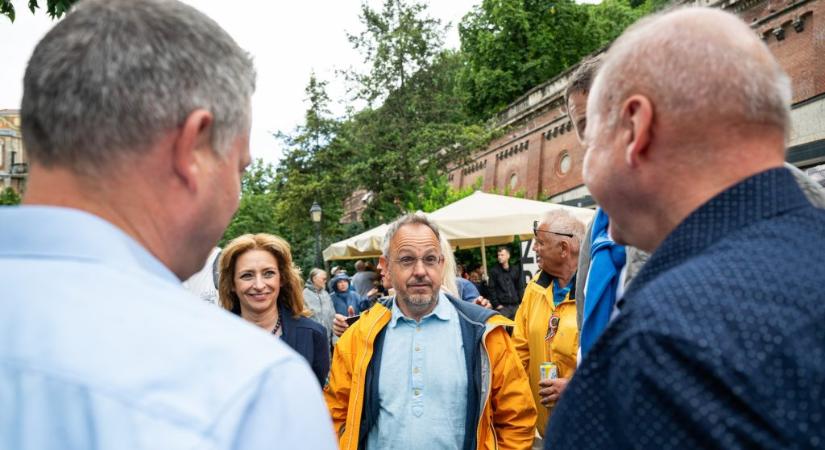 Bús Balázs: Szomorú, hogy 30 ezer választópolgár Fidesz-gyűlöletből egy bűnbandát választott Óbuda élére