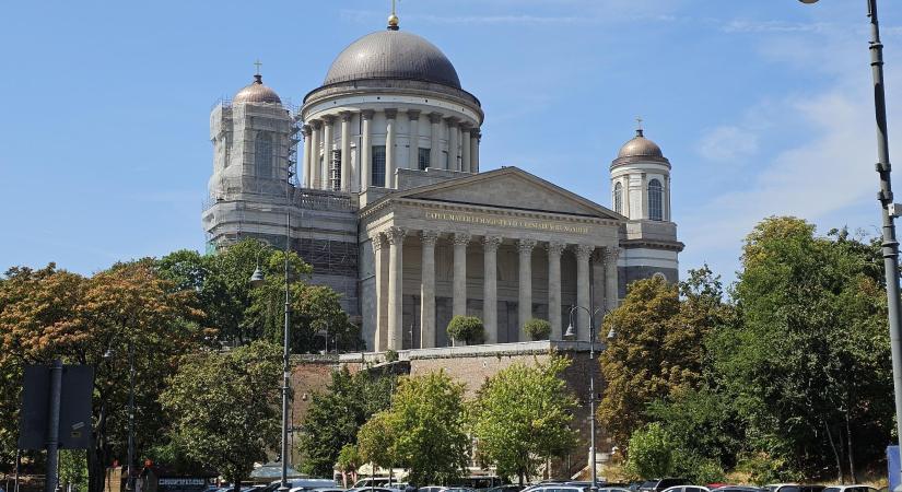 A magyar katolikusok elsőszámú templomában, az esztergomi bazilikában ünneplik Mária mennybemenetelét