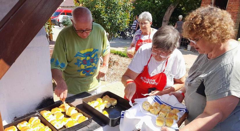 Remek hangulatban telt a Pajtaszínház Találkozó Esztáron