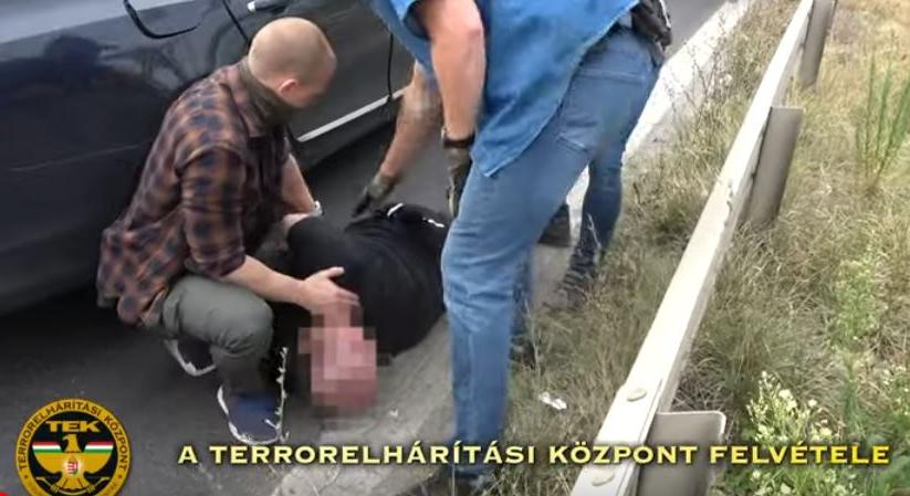 Fejvadászok fogták el a Szegeden elítélt szökevény csalót – korhatáros videóval