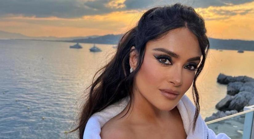 Salma Hayek így néz ki smink nélkül – Egy gramm festék sincs az arcán