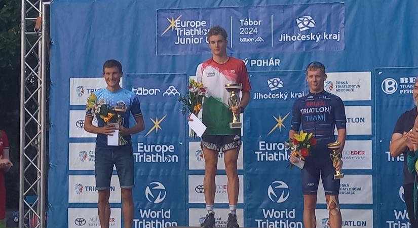 Triatlon: Hóbor Zalán remekül szerepelt a cseheknél