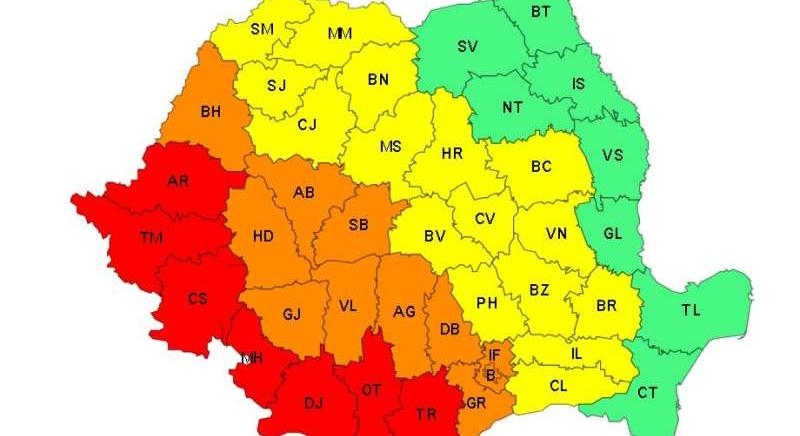 Vörös és narancssárga riasztás: tikkasztó hőség lesz