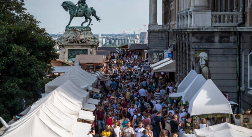 Divatbemutató és aratókoszorús felvonulás is lesz a Mesterségek ünnepén