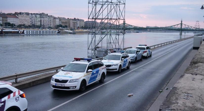 A rendőrség várja azok jelentkezését, akinek a hozzátartozója ott volt a Dunába sodródó fiatalokkal és eltűnt