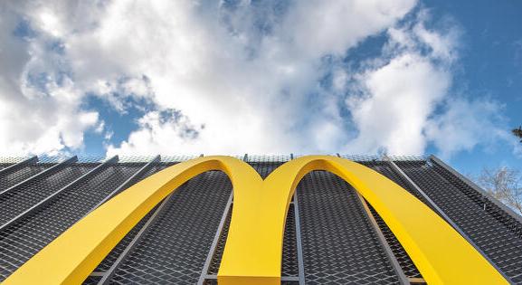 Így néz ki a megújult McDonald’s a Nyugati téren