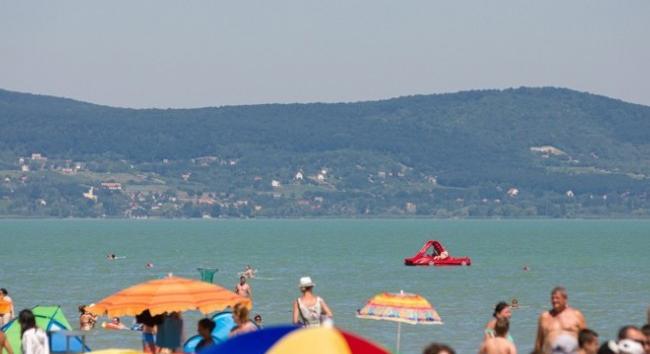 Folyamatosan melegszik a Balaton