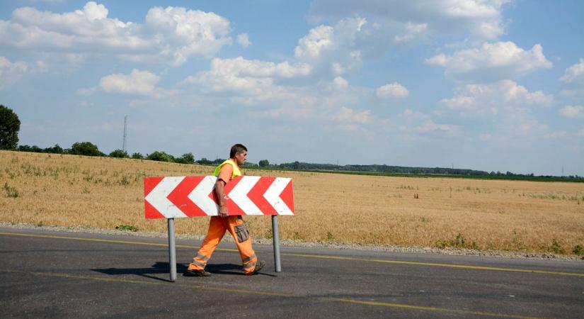 Két hónapra lezárnak egy fontos autóutat, teljes útzárra számítson