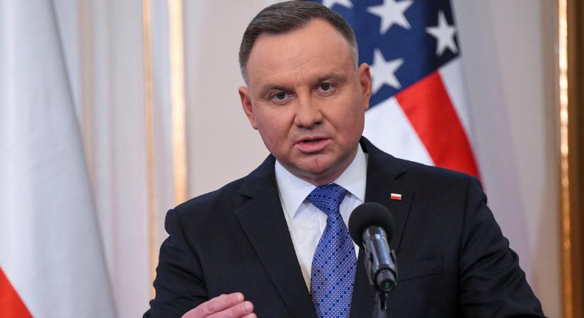 Andrzej Duda: fegyverkezni kell, hogy senki se merje megtámadni Lengyelországot