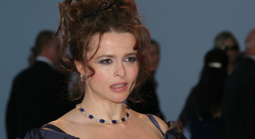 Helena Bonham Cartert eljegyezték?