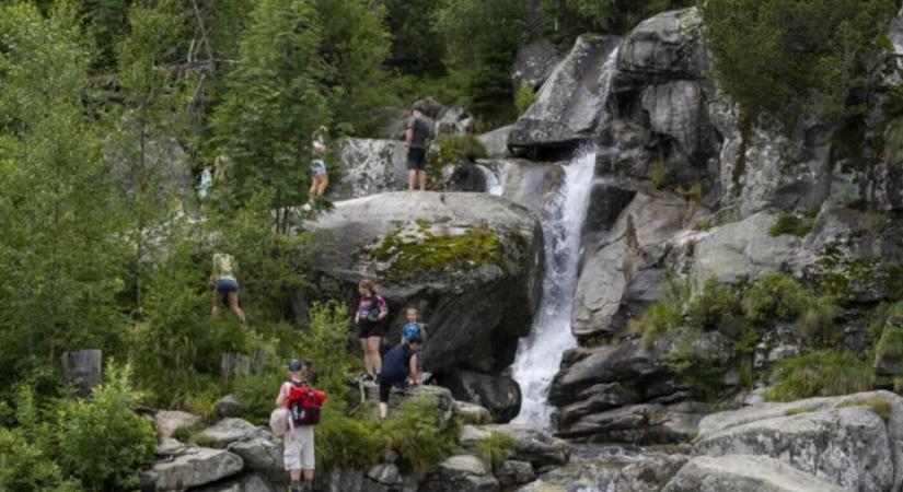 Tömegesen szenvedtek mérgezést turisták a Tátrában