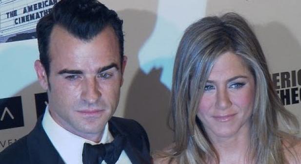 Hiába jegyezte el új szerelmét, Justin Theroux még mindig védelmezi Jennifer Anistont