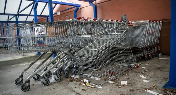 A legpesszimistább előrejelzést is alulmúlta a júliusban is stagnáló kiskereskedelem