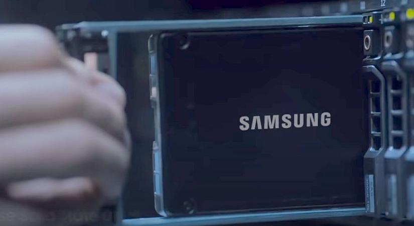 Brutális kapacitású, 256 TB-os SSD kiadását jelentette be a Samsung