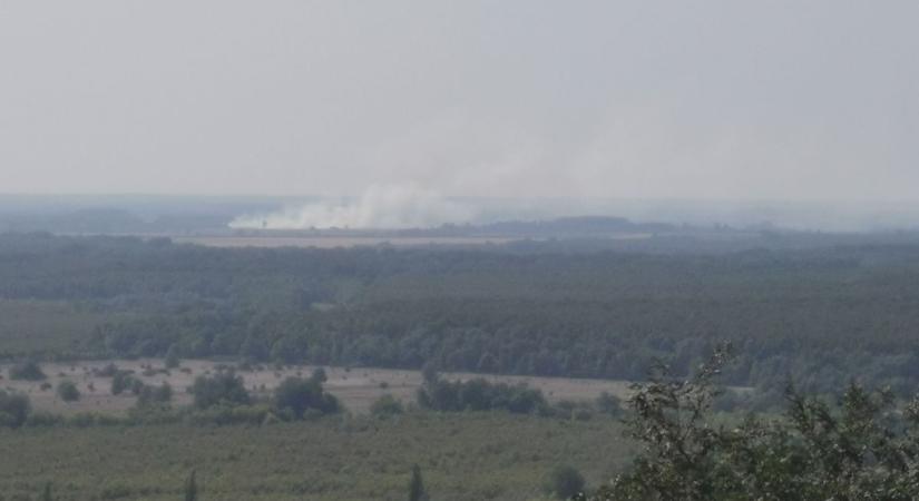 Nagy kiterjedésű füst a Bodrogközben (fotók, videó)