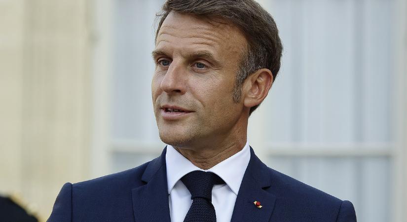 Olyan döntést hozott Macron, amibe egész Franciaország beleremeghet