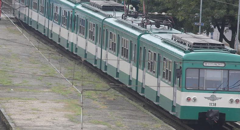 „Felszállnak ezek a buckalakók, és itt lövik be magukat" - Pokoli állapotok uralkodnak a gödöllői horror-HÉV-járaton az utasok és a BKK-ellenőrök szerint is