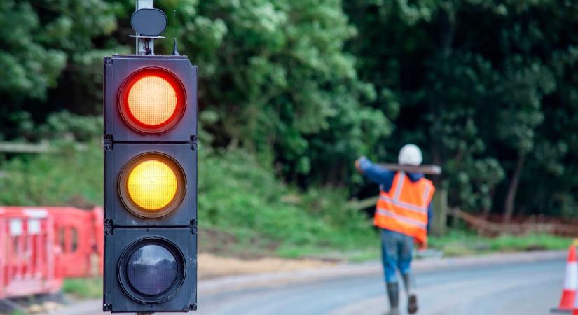 Mutatjuk, hol lassíthatja a forgalmat közúti munkavégzés a Jászkunságban