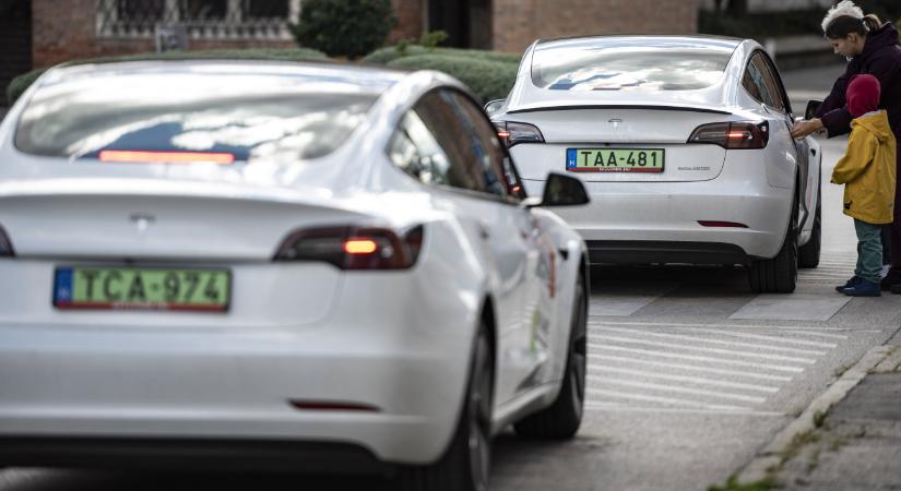 Rájött a rendőrség, mire jó a Tesla