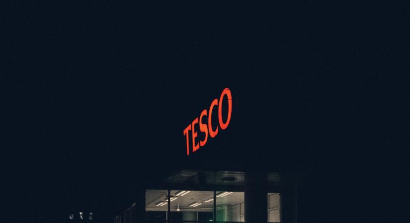 Frissíti gépjárműflottáját a Tesco