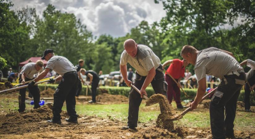 Újra egymásnak feszülnek a legjobb sírásók