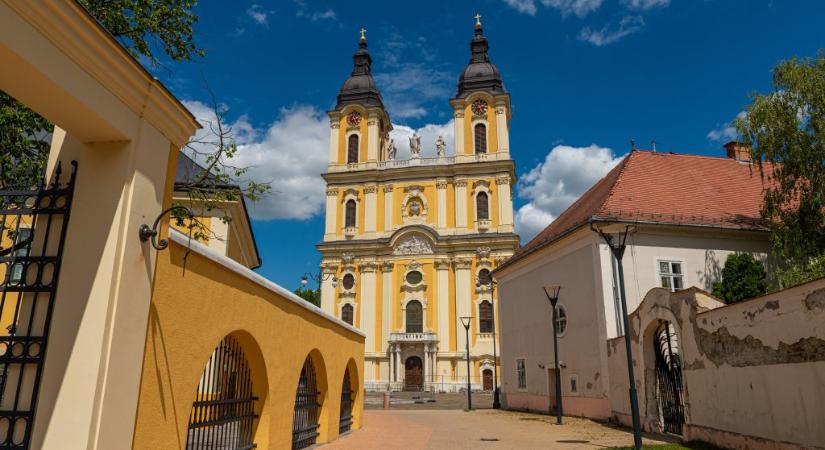 Két pedofil pap bukott le a Kalocsa-Kecskeméti Főegyházmegyében