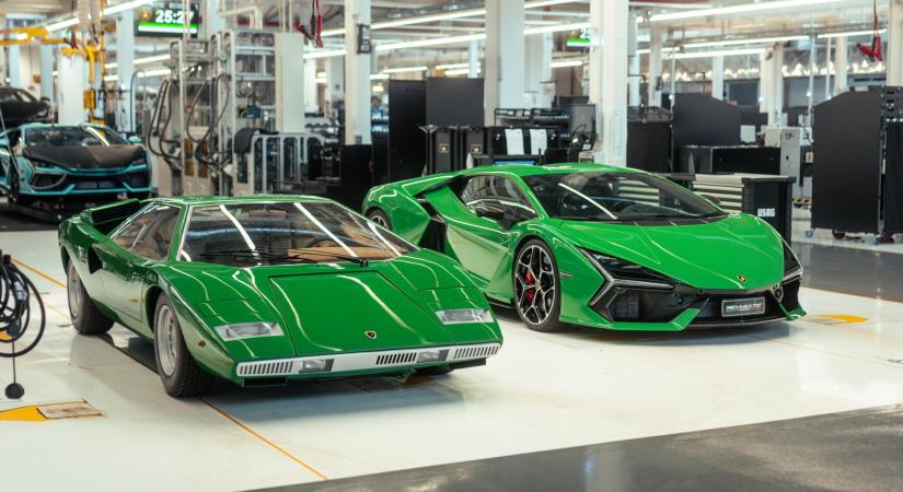 50 év után tért vissza a gyárba az első Lamborghini Countach