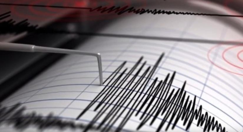 Megrengett a föld Mór közelében
