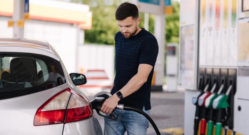 Az NGM kedvezőnek ítélte a magyar üzemanyagárakat