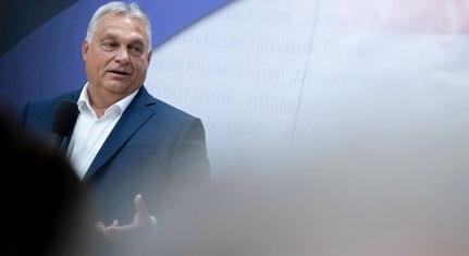 Orbán csak az erőből ért