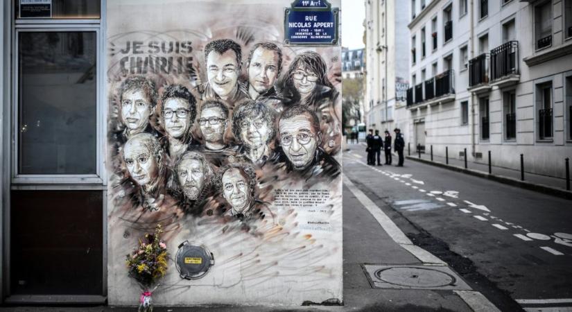 Charlie Hebdo elleni merénylet: elítélték a 14 vádlottat