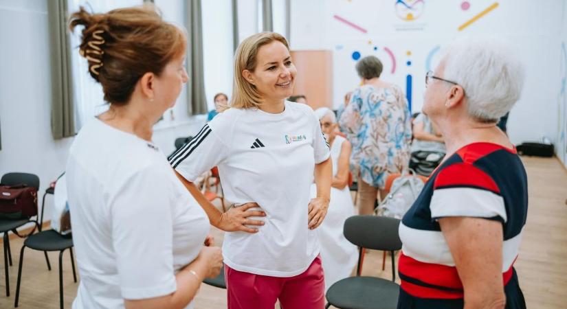 Szenior örömtánc oktatói szakmai napot tartottak Debrecenben