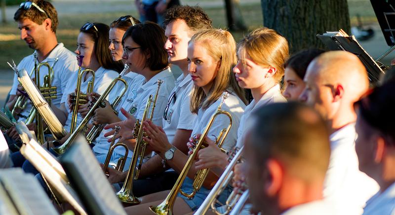 Piknikkoncert fúvósokkal a Csónakázótón