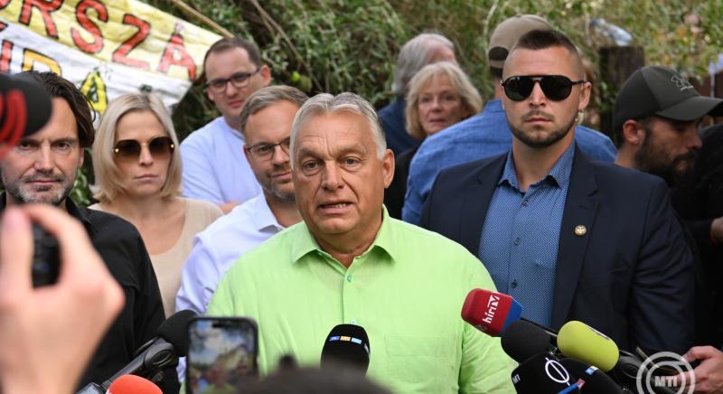 Orbán Viktor Kötcsén: „A leghatékonyabb miniszterünk felelős a közlekedésért”