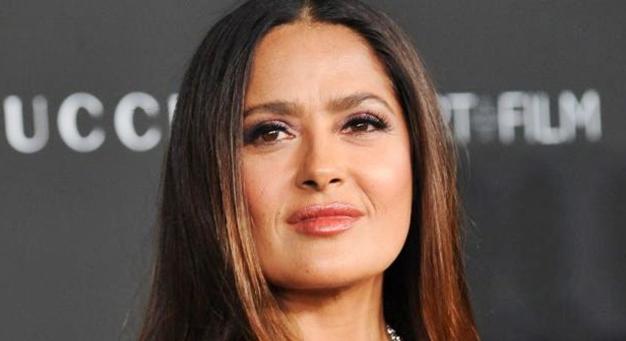 Salma Hayek smink nélkül is gyönyörű: ámulnak az 58 éves sztár szelfijén