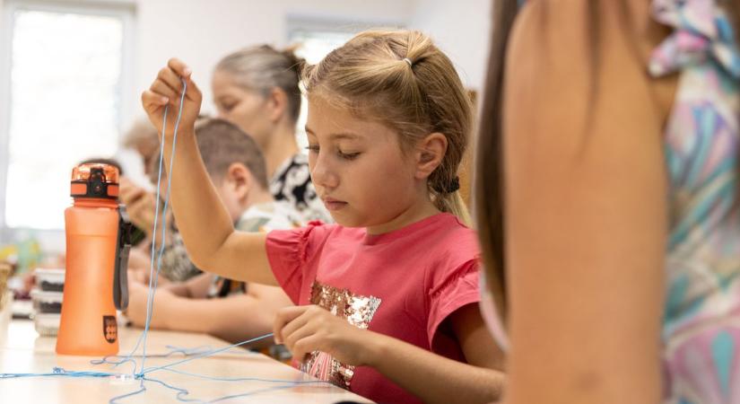 Makramékarkötő készült a Komáromi Kalákán