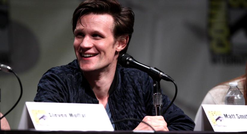 Matt Smith szinte felismerhetetlen az új külsejével