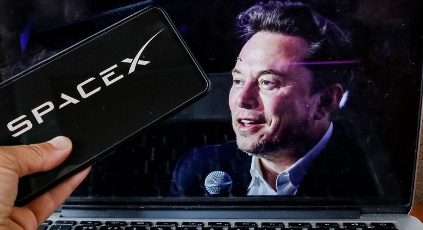 Elon Musk lesz világ első trilliomosa