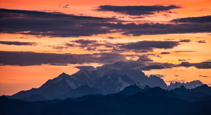 Nyoma veszett négy hegymászónak a Mont Blanc-on