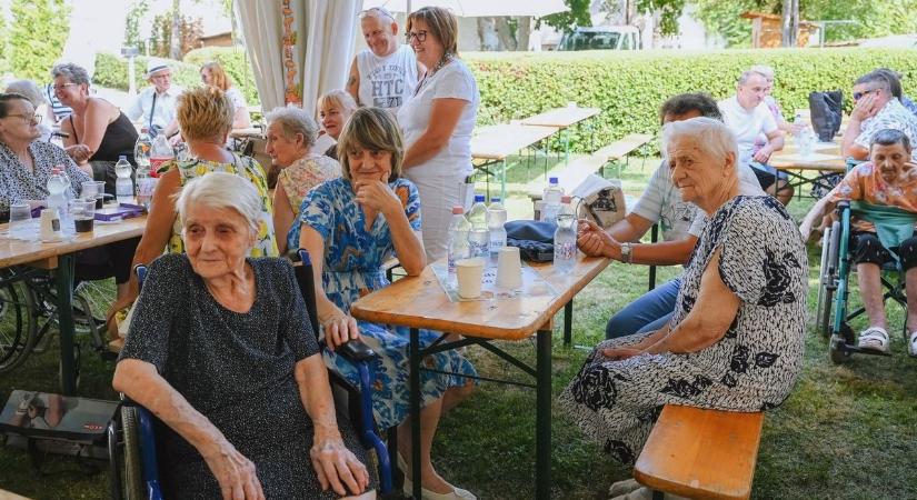 Idősek tiszteletére rendeznek köszöntőnapot Szentpéterszegen