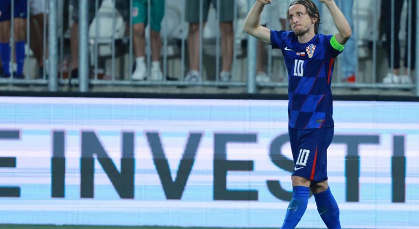 Látni kell Luka Modric tökéletes szabadrúgásgólját