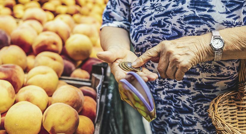 Mindenki egy fontos mutatóra vár, amibe beleremeghet a magyarok pénztárcája