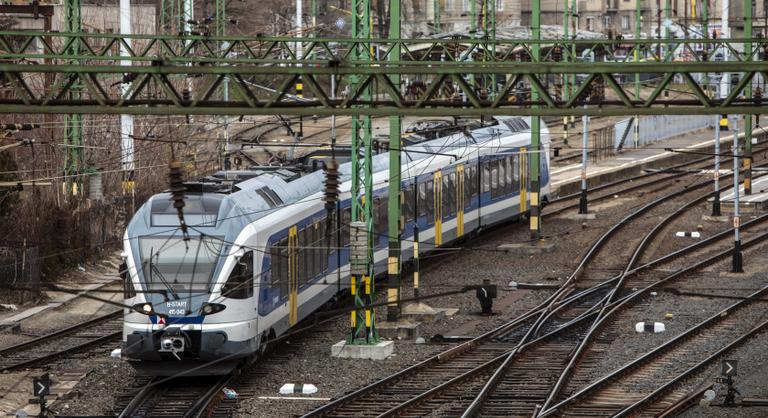 Negatív rekord a MÁV-nál, soha nem rögzítettek még ilyen rossz értéket