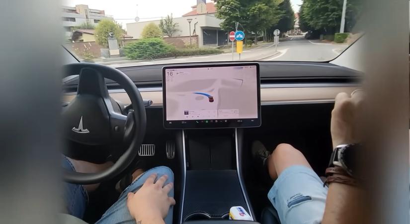 Videó: Olaszországban már működik a Tesla önvezetése