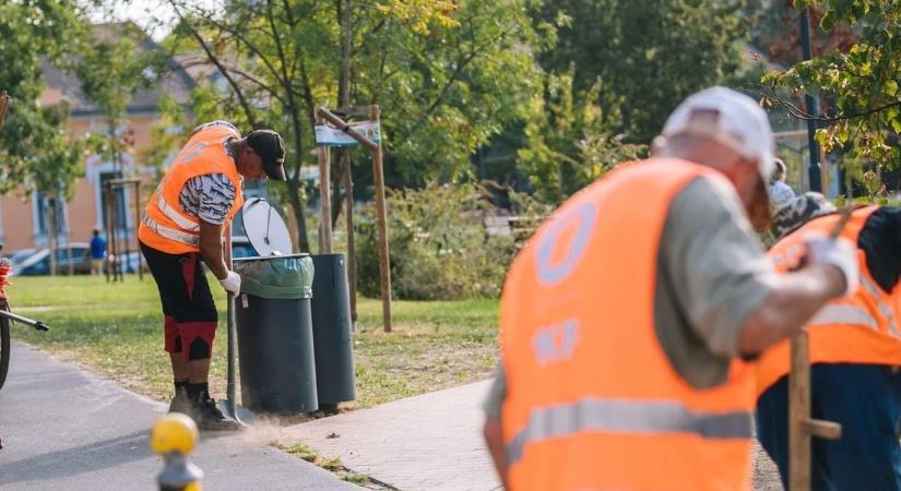 Karácsony Gergely félti a köztisztaságot, de azért leszereltetett több ezer kukát