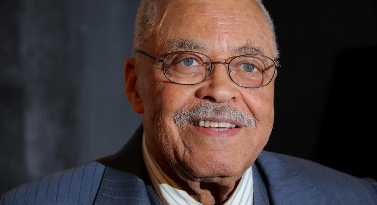 Meghalt James Earl Jones, Darth Vader és Mufasa szinkronhangja